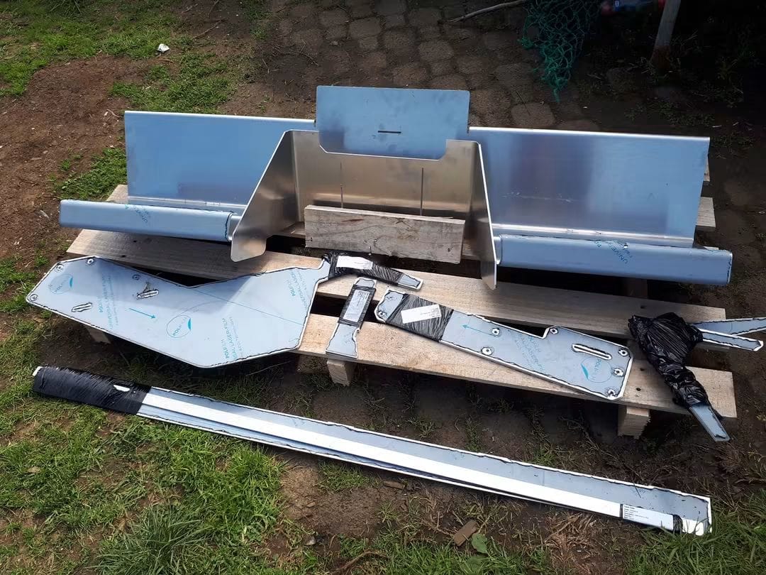 Aluminium back part set before assembly